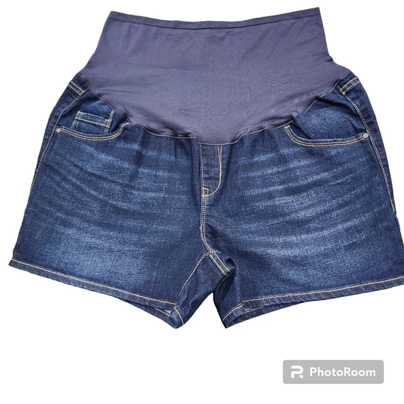 Old Navy Pants - Old Navy Maternity Wisker Medium Wash Denim Shorts, Size 18
